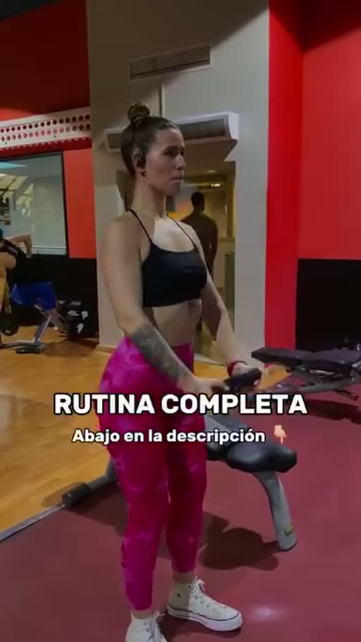 Cuadro 4 del anuncio de rutina de gimnasio para perder peso