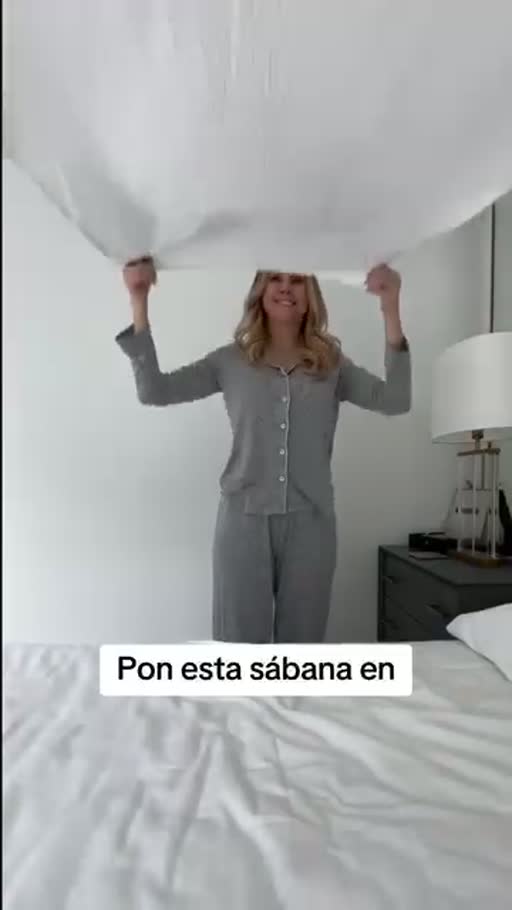 Cuadro 1 del anuncio de sábana de grounding para dormir