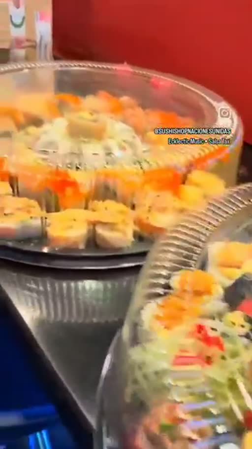 Cuadro 3 del anuncio de Restaurante de sushi local