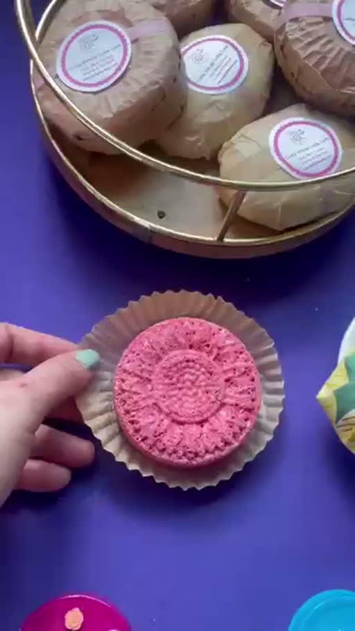 Cuadro 2 del anuncio de velas artesanales de soja y jabones naturales