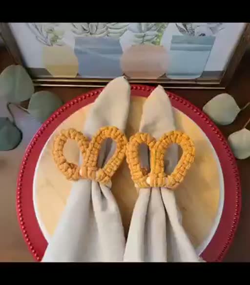 Cuadro 3 del anuncio de Anillos de servilleta de macramé