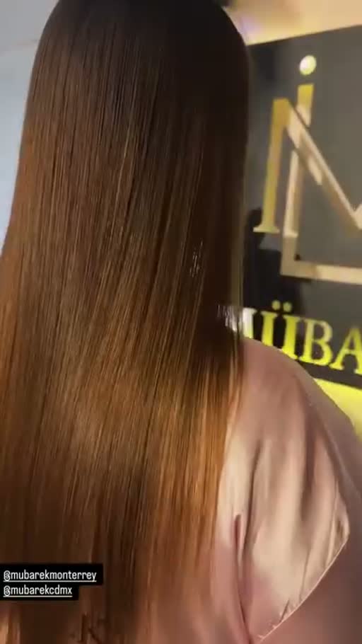 Cuadro 1 del anuncio de Alaciado de colágeno en salón