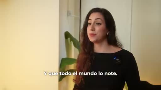 Cuadro 2 del anuncio de sesión de radiofrecuencia facial en clínica estética